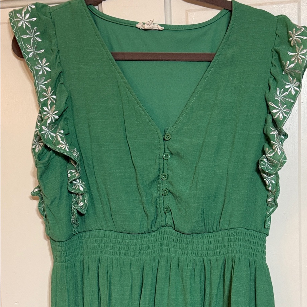 Green Midi Dress with Floral Embroidery